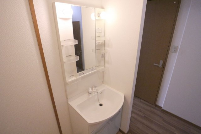 クレールベルヴィル立花の独立洗面台