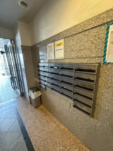 エスビル弐番館のその他共用部分|ポストです。