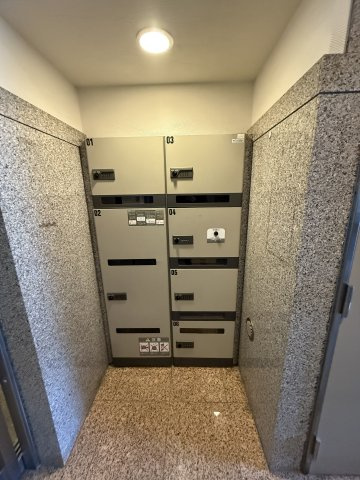 エスビル弐番館のその他共用部分|宅配BOXです。