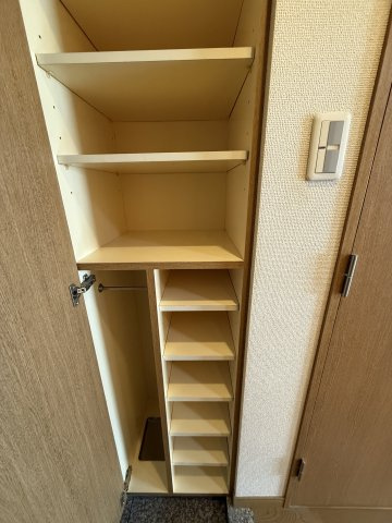 エスビル弐番館の収納