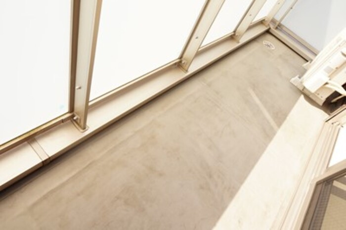 Ｌｏｃｏ☆ＭｏｃｏⅣのバルコニー|開放的で明るい空間を演出してくれるバルコニーです