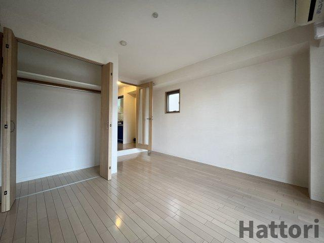 ルミエール新大阪　仲介手数料無料の居間・リビング