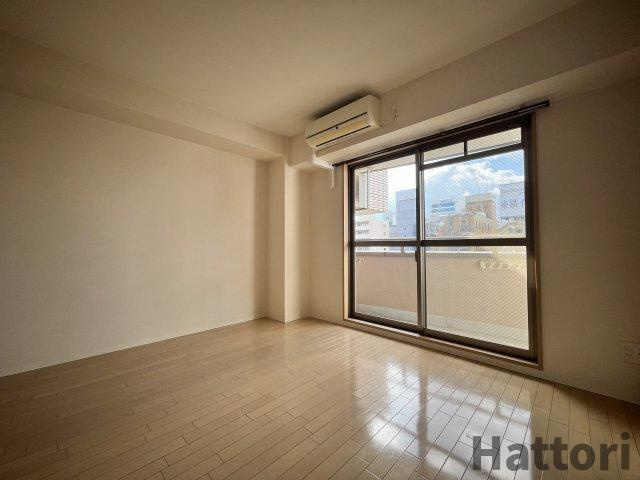 ルミエール新大阪　仲介手数料無料の居間・リビング