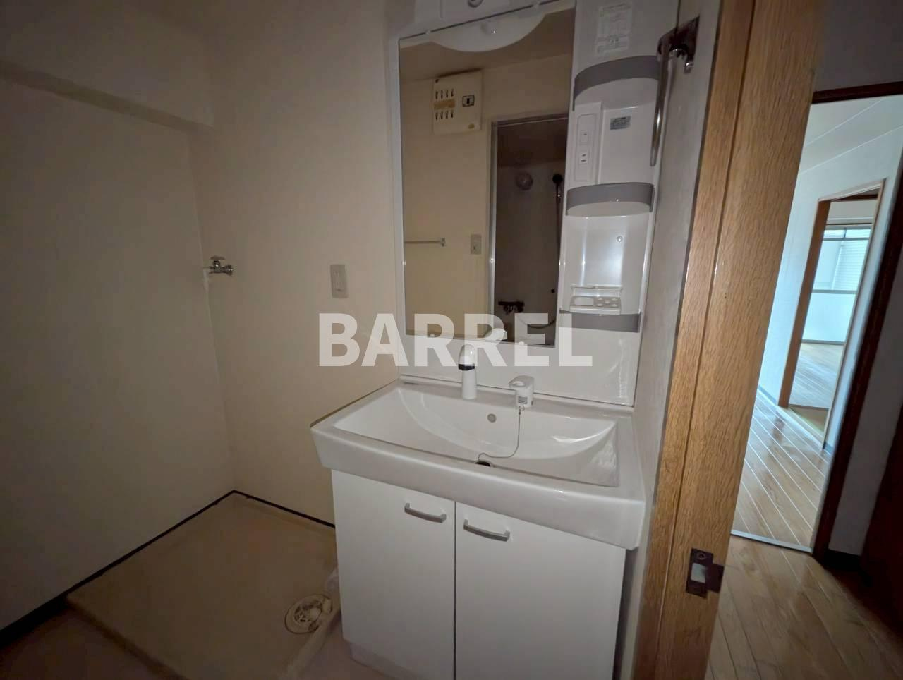 インペリアル花屋敷の独立洗面台