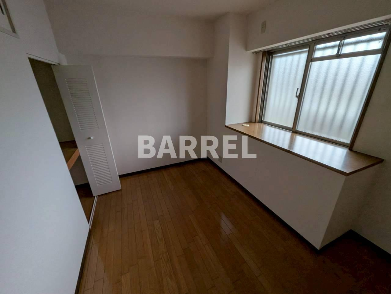 インペリアル花屋敷の寝室