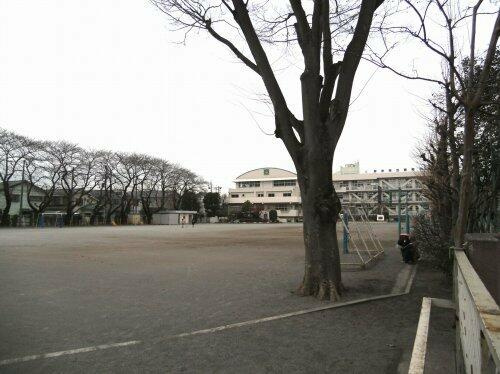 府中市立新町小学校まで482m