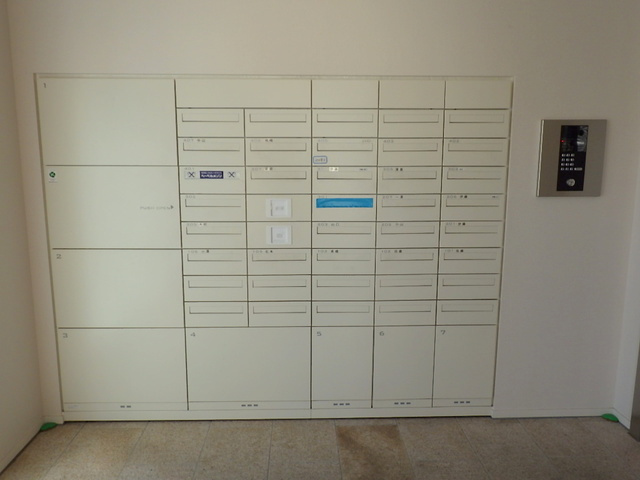 （シニア限定）ＡＲＫ　ＥＤＯ（アークエド）のセキュリティ|オートロック、宅配ボックス付き