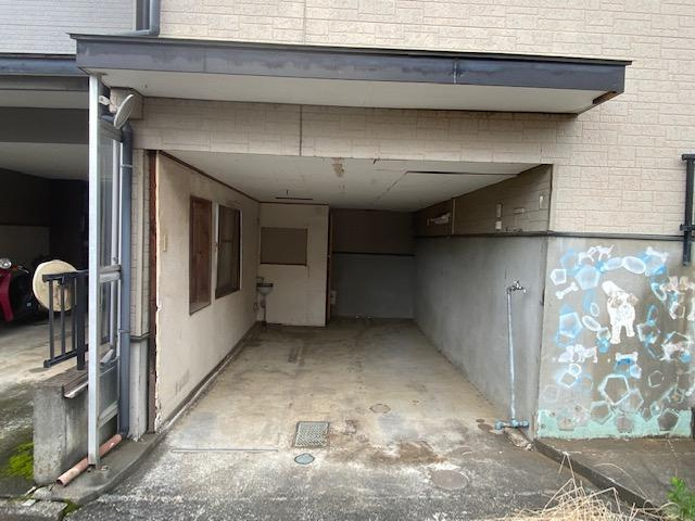 ふじみ野市亀久保の中古一戸建の駐車場