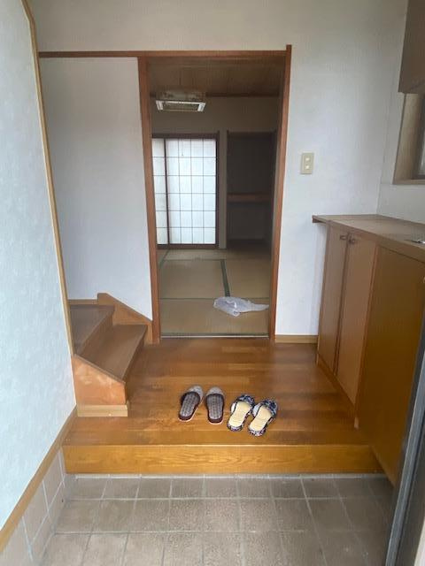 ふじみ野市亀久保の中古一戸建の玄関