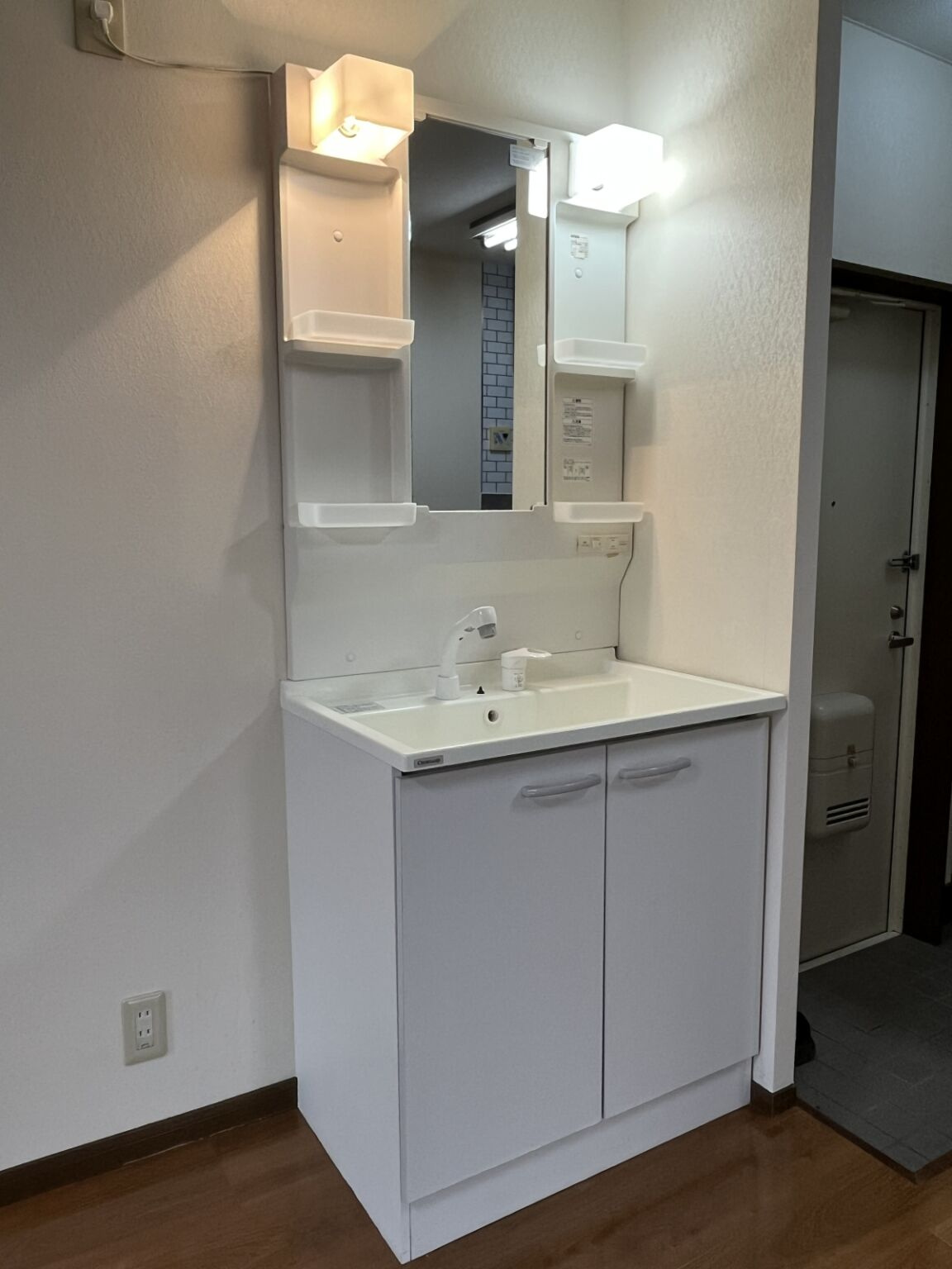 リバティヒルズB棟の洗面所|1階