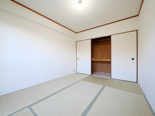 オーブラン学園前の和室