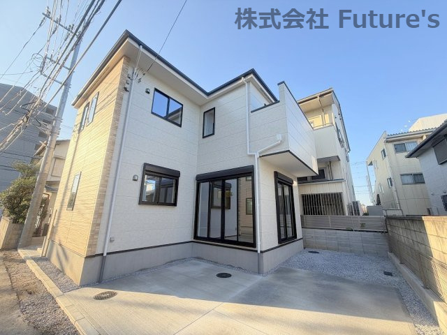 三郷市新和1丁目　新築戸建の外観|つくばエクスプレス線「三郷中央」駅徒歩7分の好立地