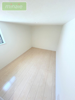 【洋室】 | オール電化　リフォーム〇　再生住宅　松が丘