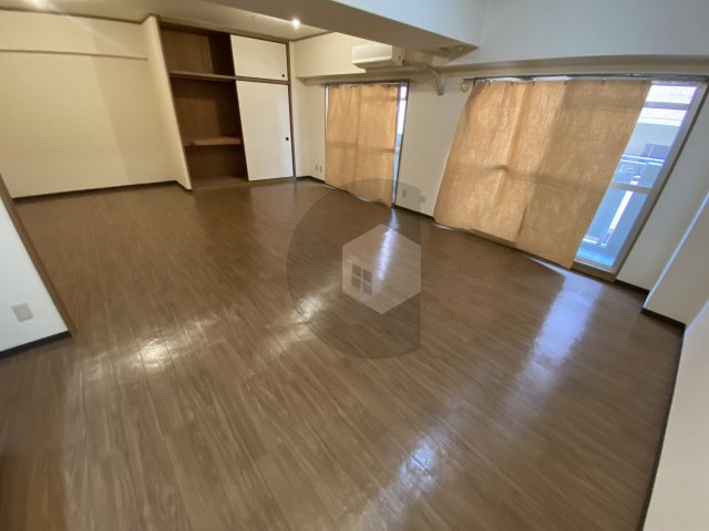 ステーションコート長田の居間・リビング