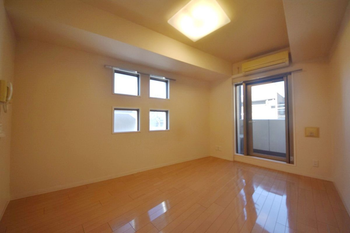 ビバリーホームズ中村橋の居間・リビング