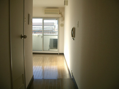 【居間・リビング】 | ファースト東中島 | 廊下