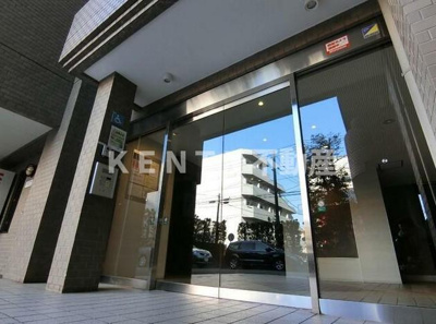 【エントランス】 | アビタシオンクレール | 清潔なエントランスです