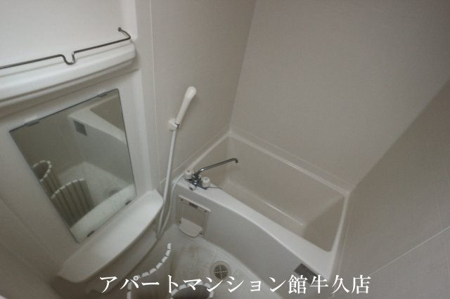 Ｊｅ　ｌｅ　ｐｒｅｎｄｓ　(ジュルプラン）の浴室