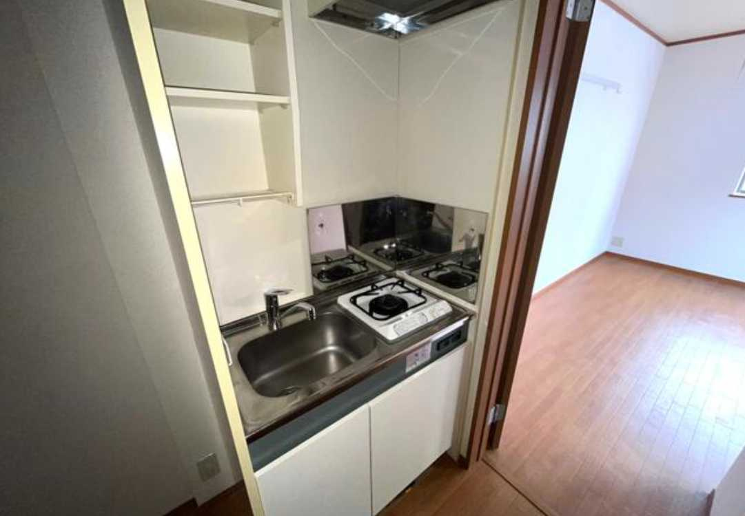 アヴニール駒沢　最上階　南西角部屋　バストイレ別のキッチン