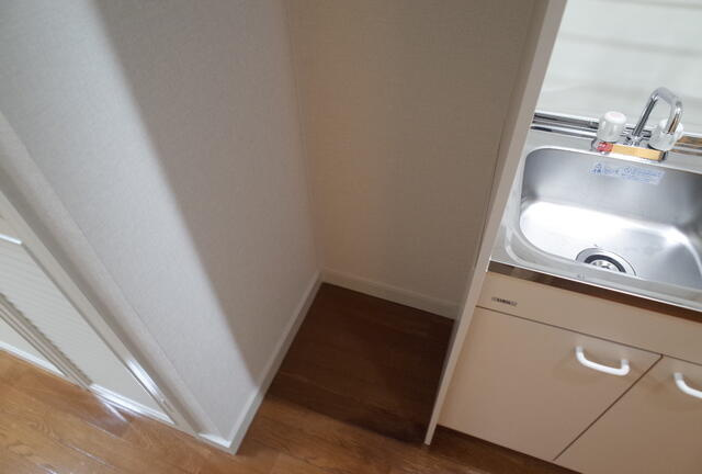冷蔵庫置き場