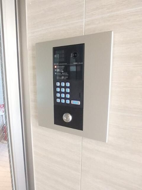 セルリアンパーク根岸のエントランス