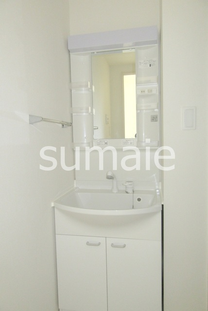 リブリ・Junoの洗面所|独立洗面台付いています☆