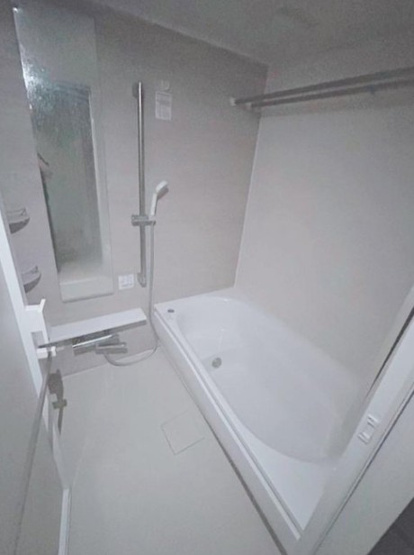 【浴室】 | サンメゾン目白高田 | 浴室暖房換気乾燥機付きのシステムバス採用（ふろ自動・追い焚き機能付き）