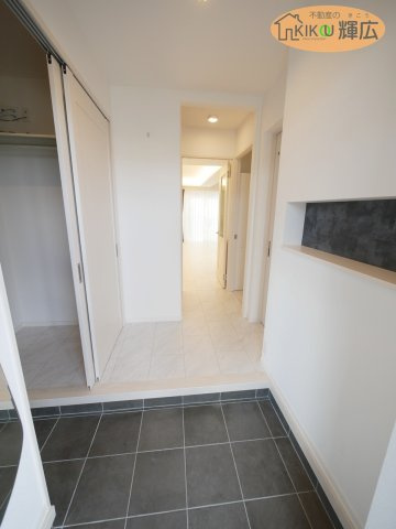 【玄関】 | 加古郡播磨町東本荘2丁目　中古戸建