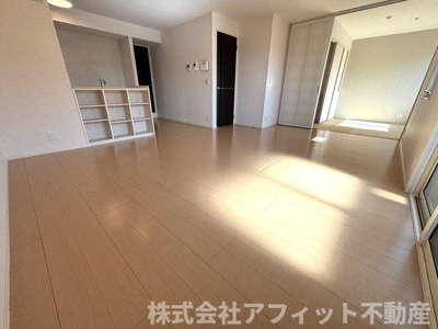 【居間・リビング】 | 清風・光風 清風 | LDK17.6帖