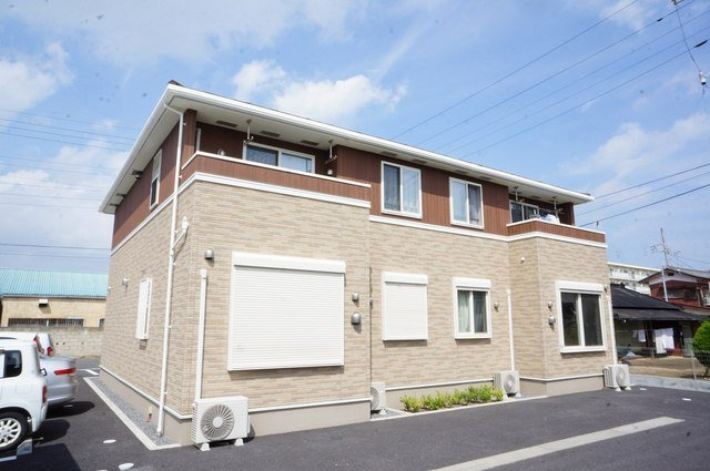 エスポワールの外観|2階建てアパートです