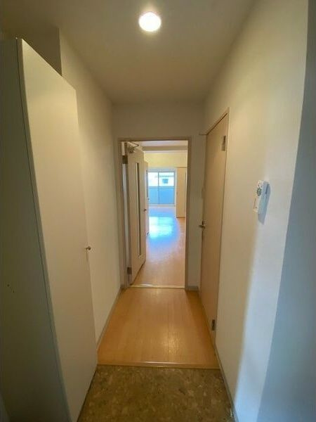 エレガンスレイヴの玄関