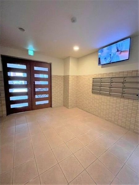 エレガンスレイヴのロビー