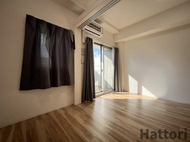 セレニテ西中島アリア弐番館の洋室