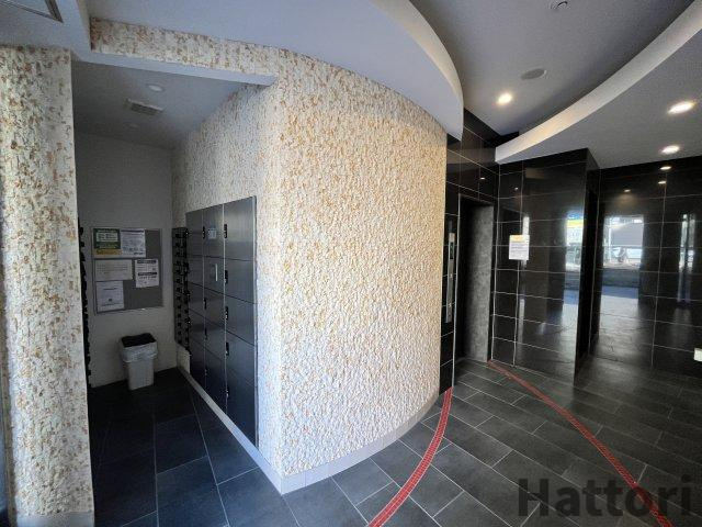 セレニテ西中島アリア弐番館のロビー