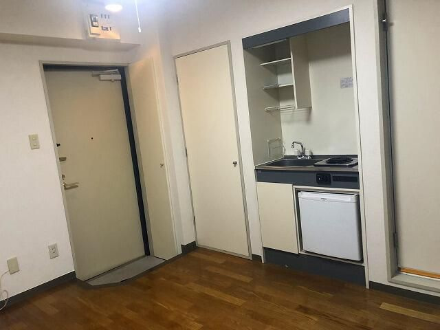 マ・メゾン東十条の玄関