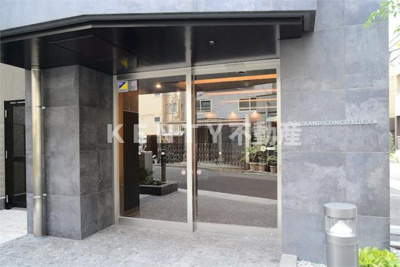 【エントランス】 | グランドコンシェルジュ大森 | ゆとりのあるエントランスです