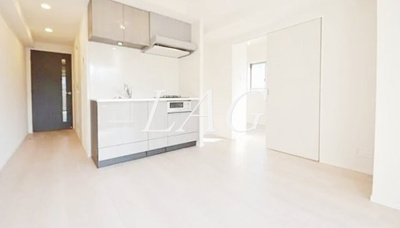 【居間・リビング】 | サットンアリビオ八王子 | 洋室のお部屋です。