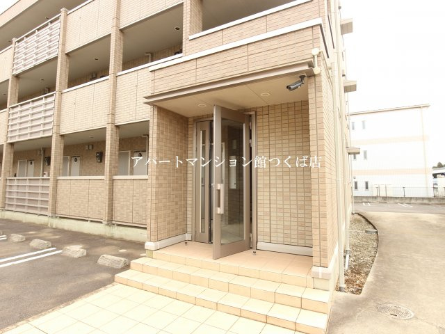 yukoto B棟のエントランス