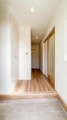 【玄関】 | 綾瀬市蓼川3丁目 新築戸建  全2棟