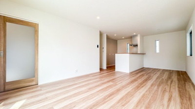 【居間・リビング】 | 綾瀬市蓼川3丁目 新築戸建  全2棟