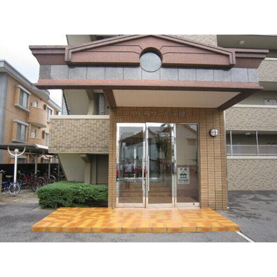 【エントランス】 | アドラブール干隈