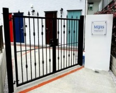 【エントランス】 | ミハス三軒茶屋Ⅳ | 建物の内部です