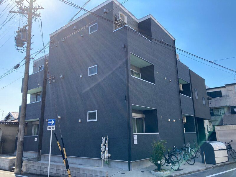 place des Rocco(プラス デ ロッコ)の外観