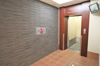 【その他共用部分】 | ストーク天神ハイム | エレベーター内もカメラがあって安心♪