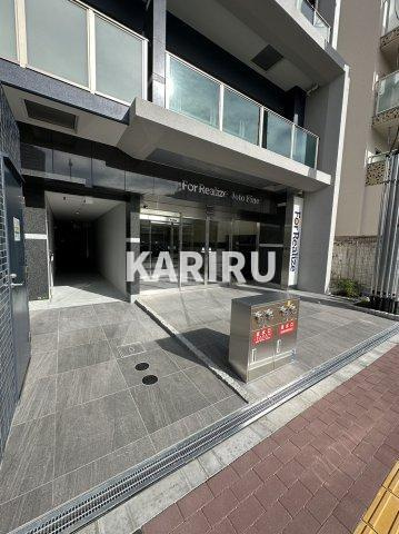 フォーリアライズ城東ファインの駐車場