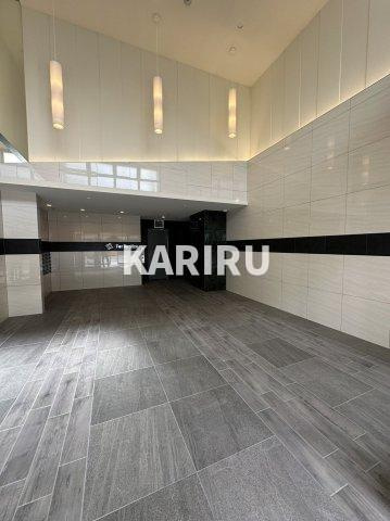 フォーリアライズ城東ファインのロビー