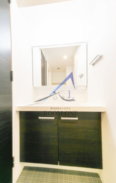 セレニティー神田の洗面所|洗面台です。