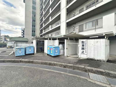 【その他共用部分】 | 南海狭山コーポ２号棟 | セブンイレブンまで約409ｍ！ちょっとしたお買い物に便利ですね！