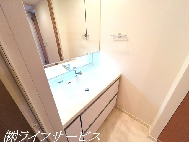 【洗面所】 | シティオアシス東三国 | 三面鏡付洗面化粧台