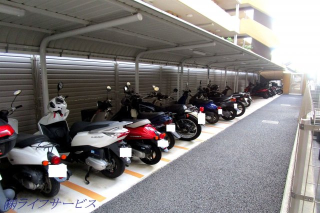 【その他共用部分】 | シティオアシス東三国 | バイク置場